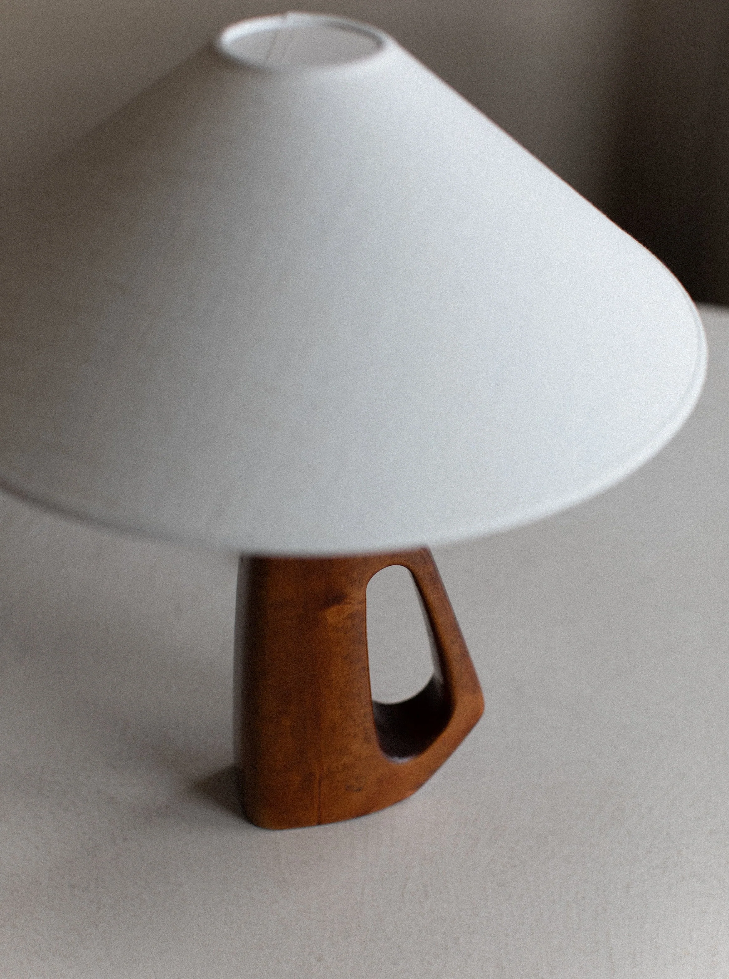 1960's Wooden Lamp - Image 4