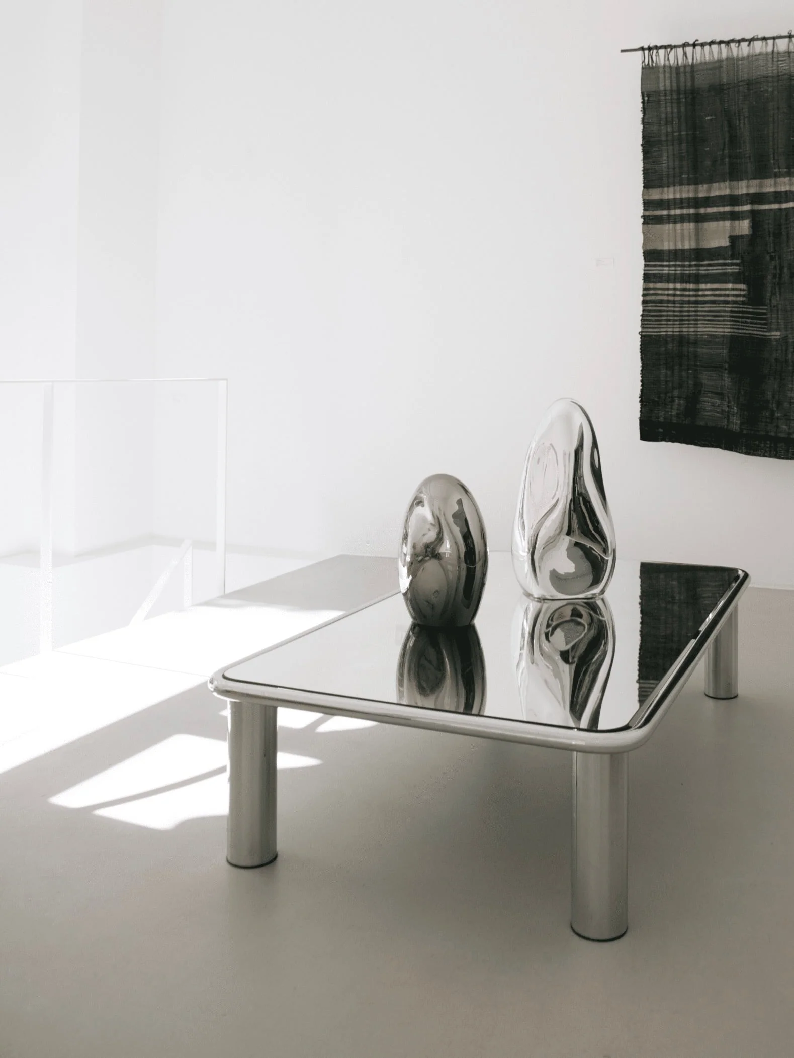 Standing Mirror Glass Sculpture No. 06 | color smoke silver - Image 4