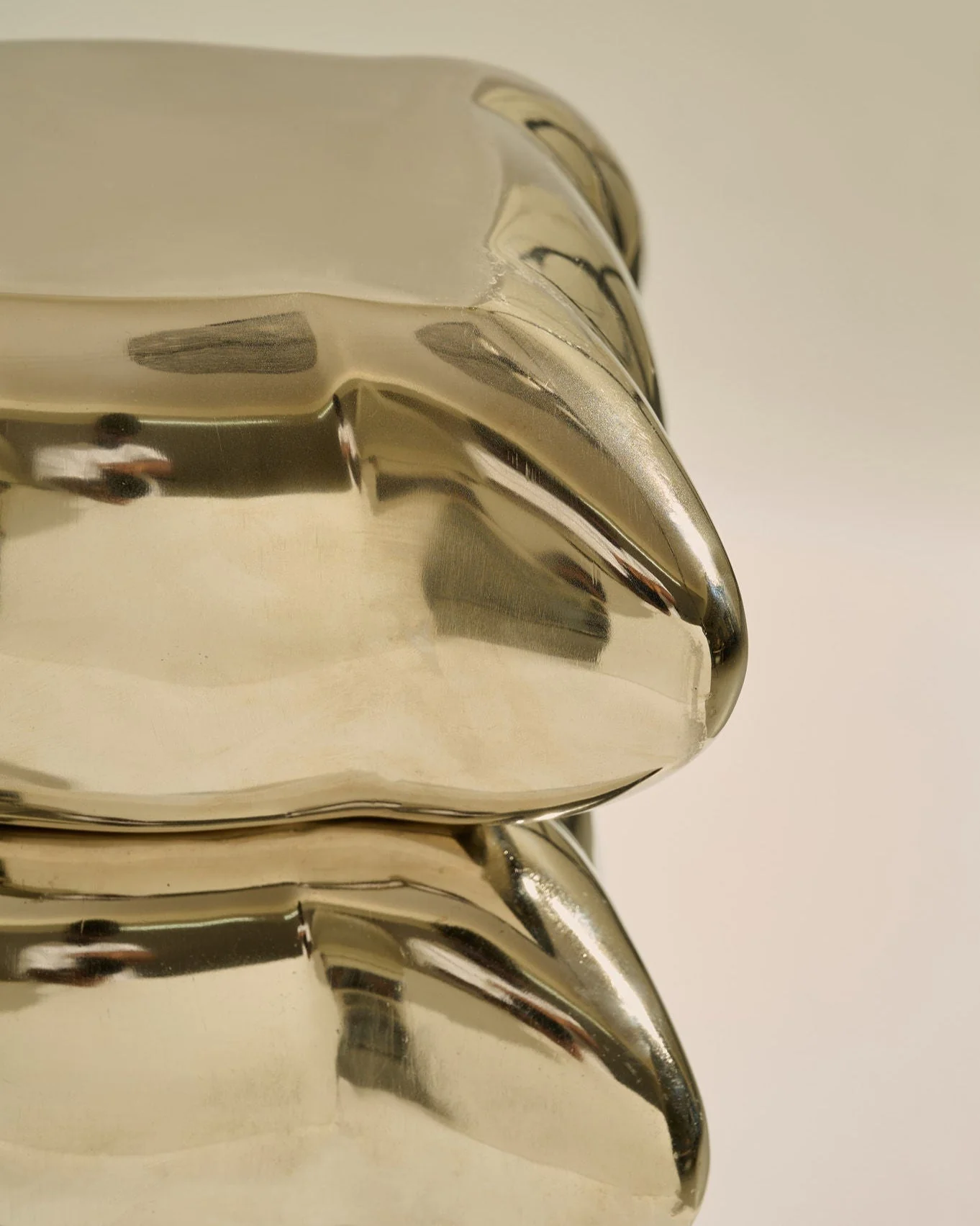 Pillow Drink Table - Image 3