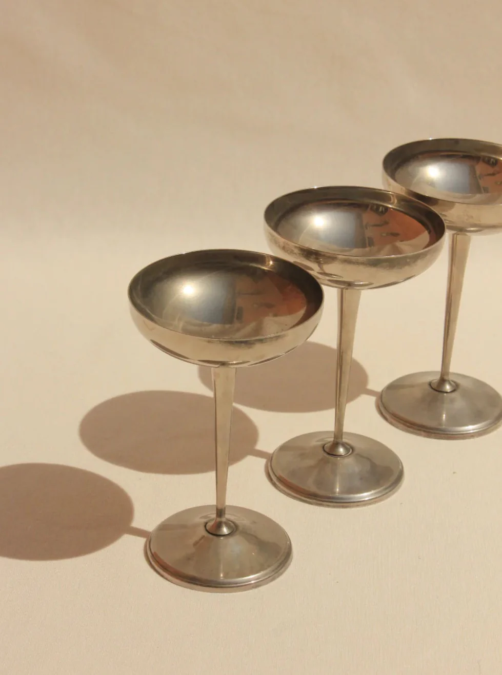 Set of 6 Mid Century Cups - Image 3