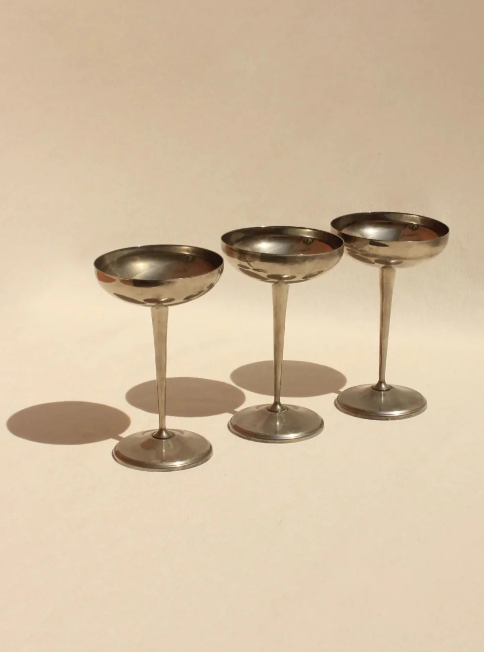 Set of 6 Mid Century Cups - Image 4