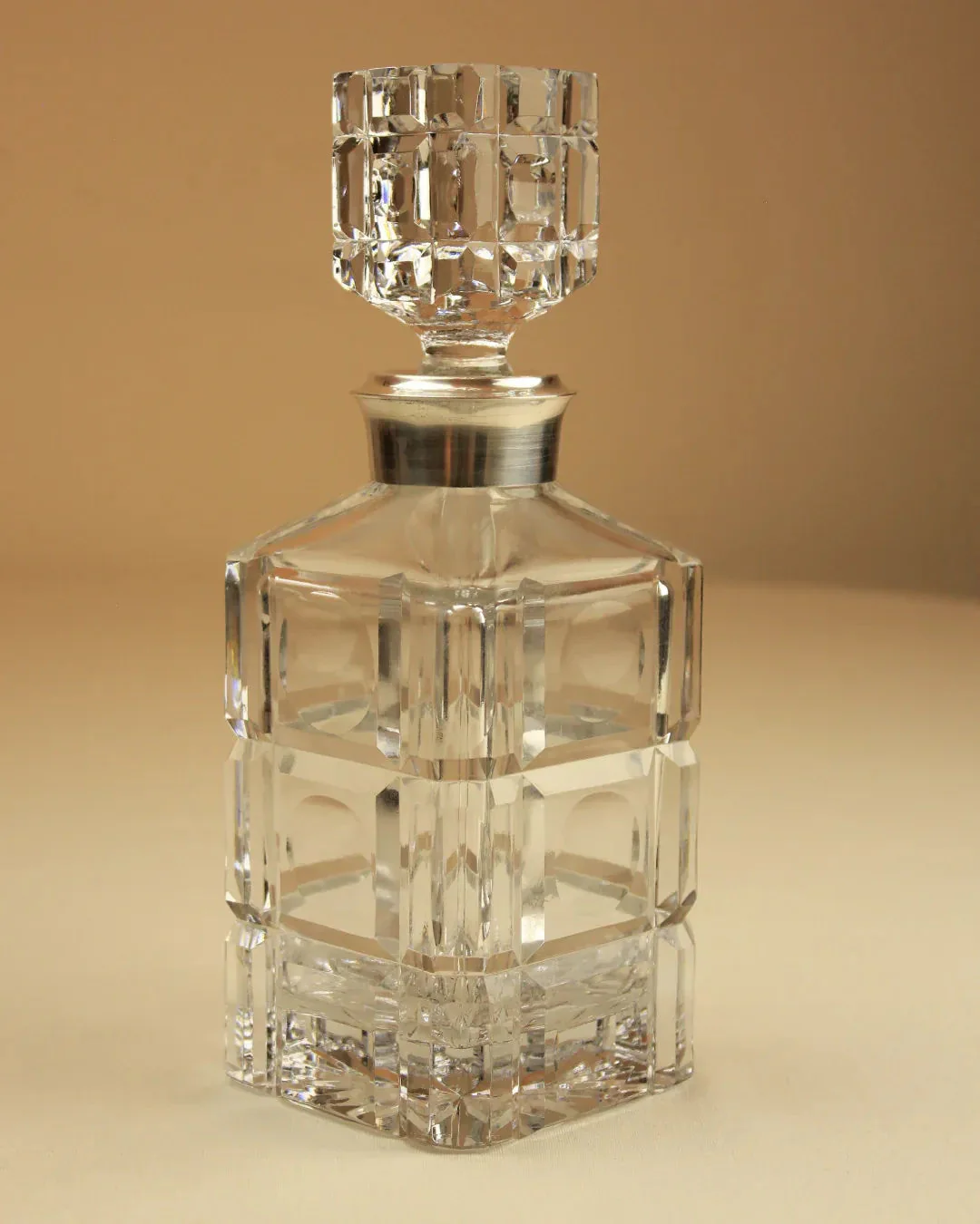 Whiskey Decanter Art Deco Style - Image 3