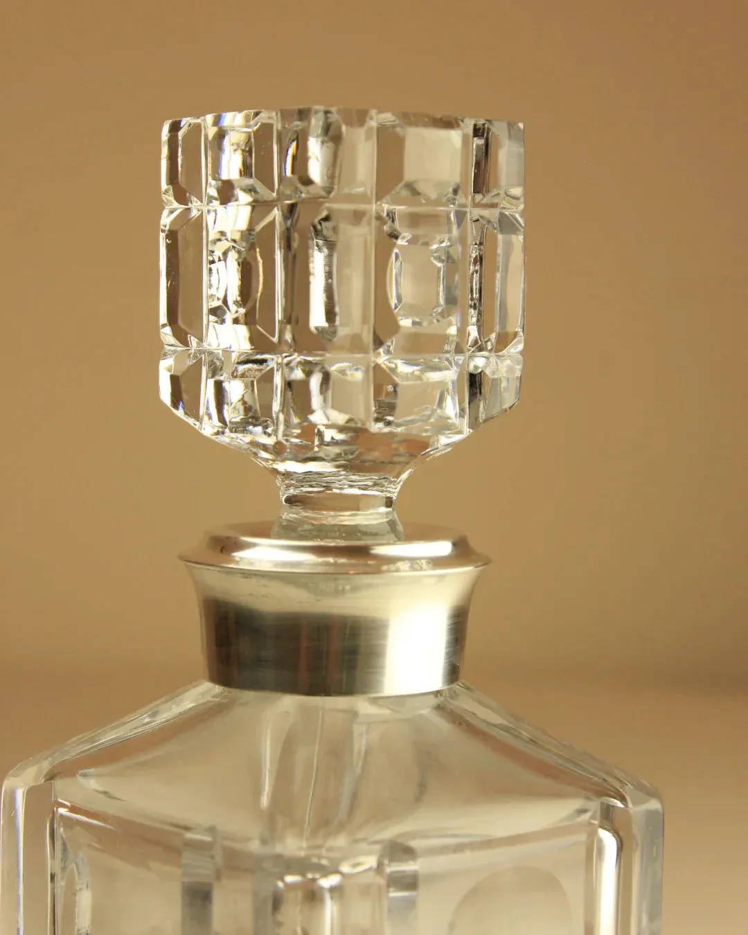 Whiskey Decanter Art Deco Style - Image 4