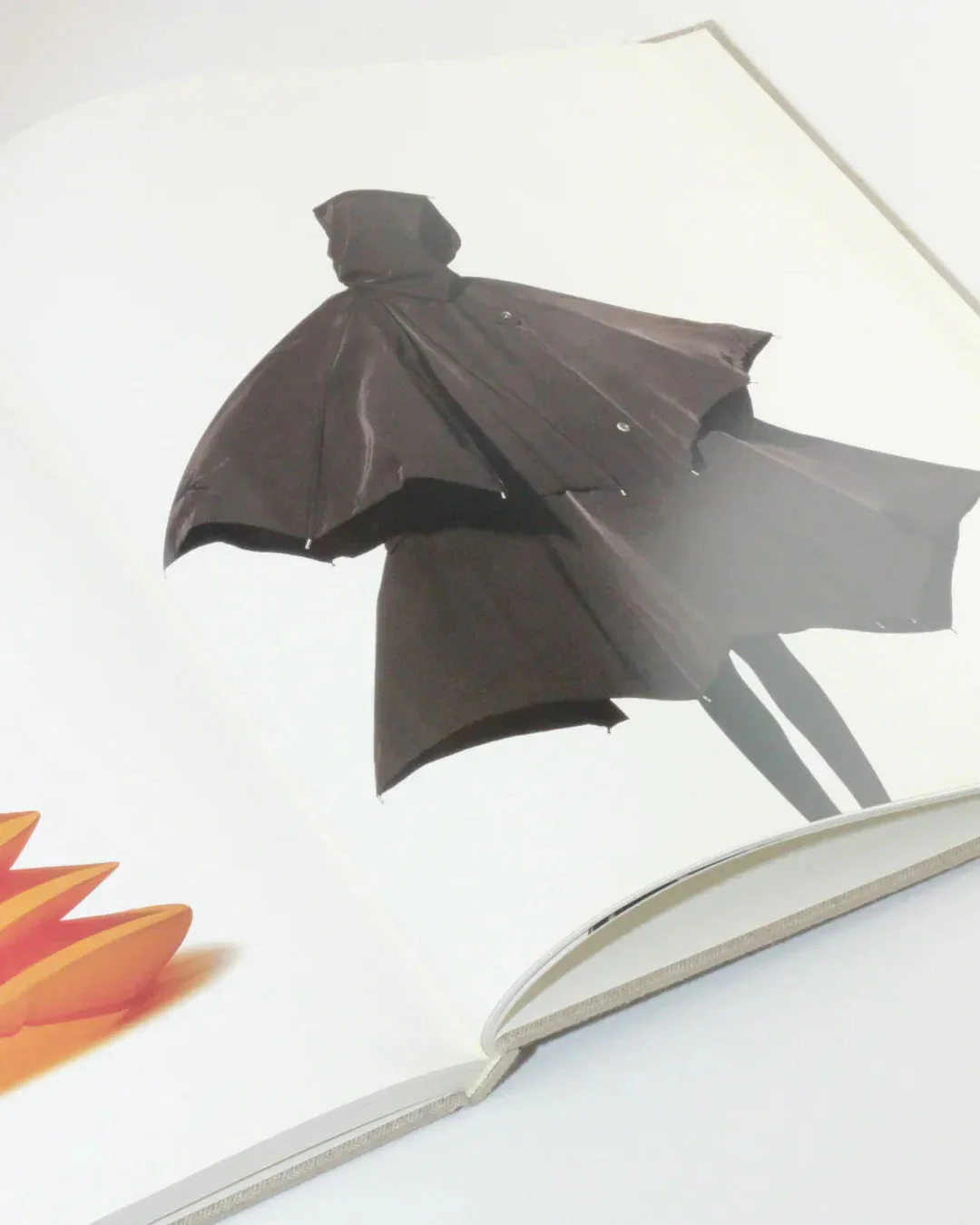 Irving Penn regards the work of Issey Miyake - Image 8