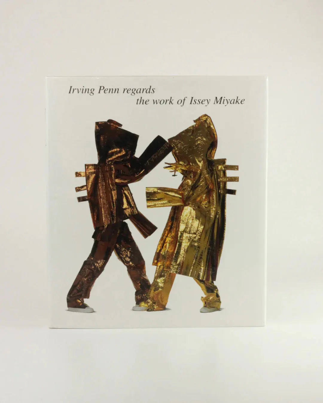 Irving Penn regards the work of Issey Miyake - Image 9