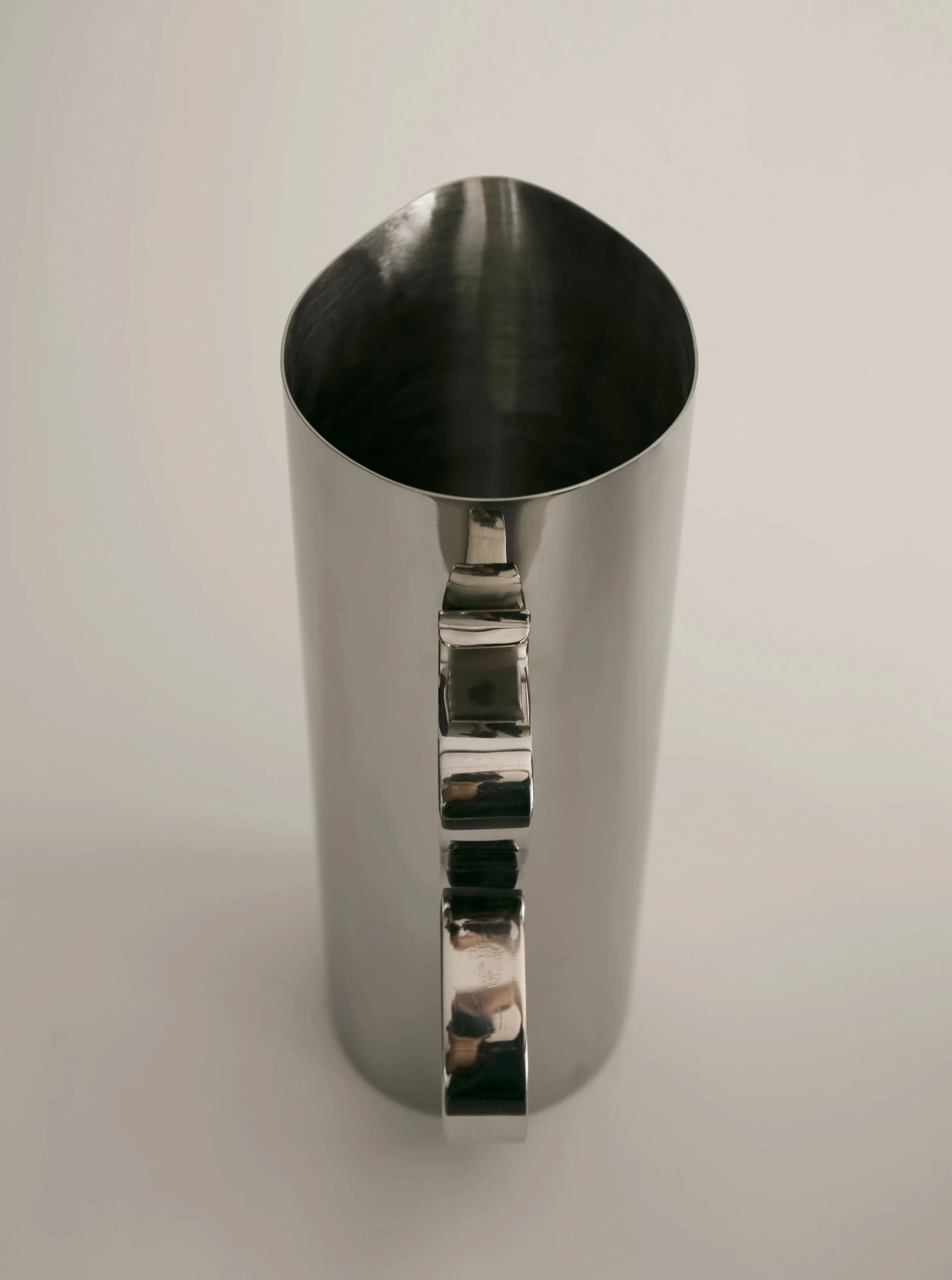 Squiggle Pitcher - Image 3